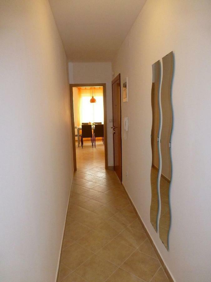 Apartments Kvesic 실로 외부 사진
